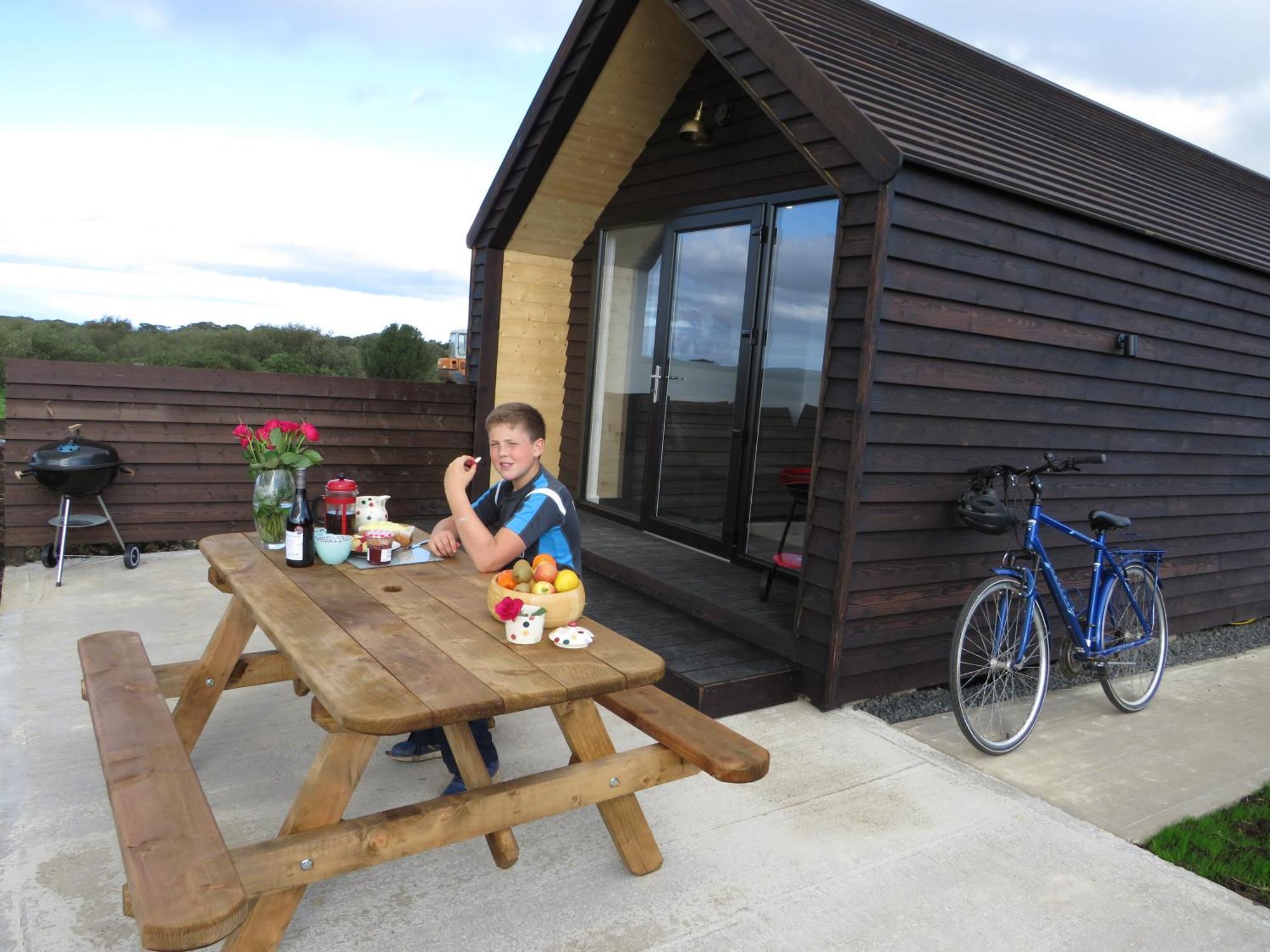 Islandcorr Farm Luxury Glamping And Self Catering Cottage, Giant's Causeway *